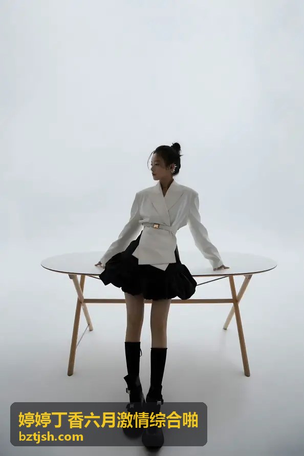 婷婷丁香六月激情综合啪之独家策划